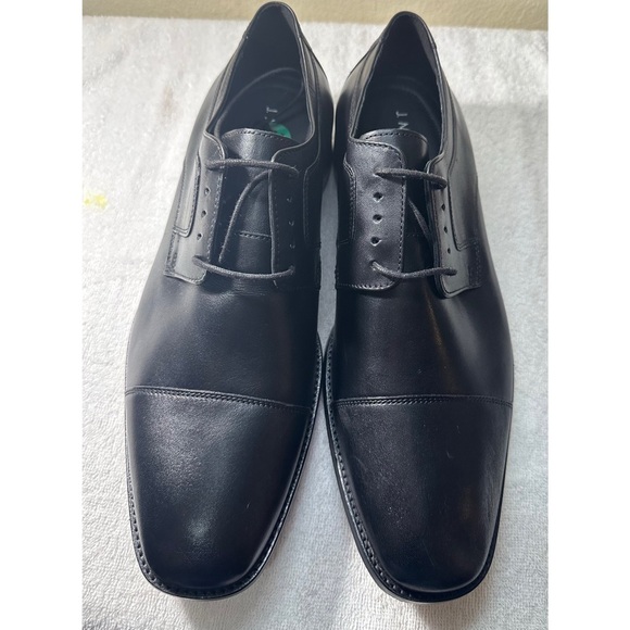 NWOT Black Leather Oxford Shoes Sleek Design - Picture 5 of 12